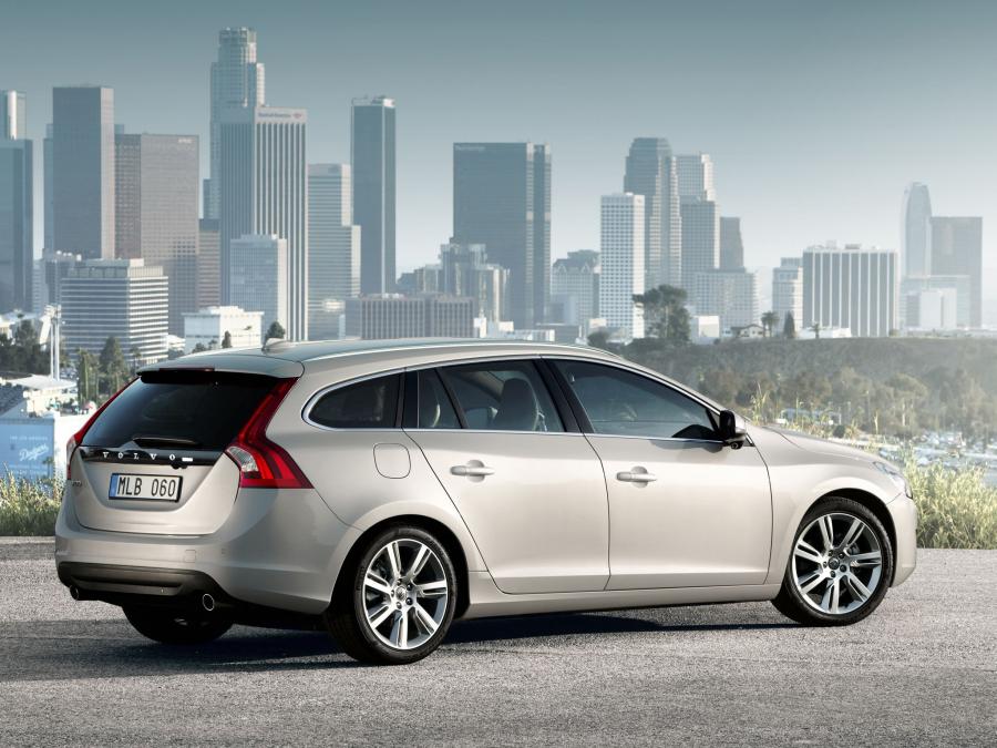  Volvo V60 2010 года  (фото 45 из 55)